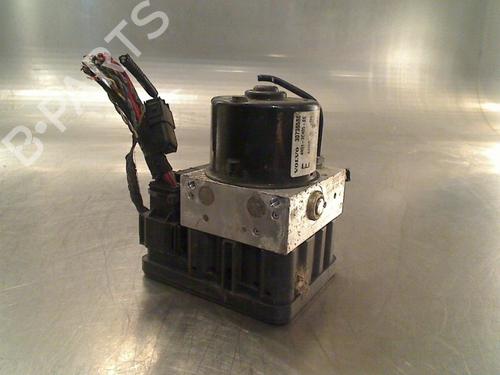 Used ABS pump ABS pump VOLVO V50 (545) 2.4 (140 hp) 34682527 34682527