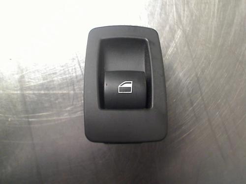 switch-bmw-3-touring-e91-2004-2005-2006-2007-2008-2009-2010-2011-2012-34687585 main image