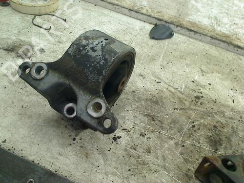 Used Engine mount Engine mount NISSAN PRIMERA Traveller (WP11) 2.0 16V (140 hp) 34656692 34656692