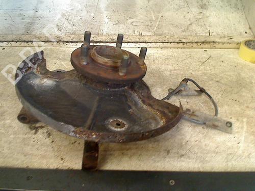 Used Right front steering knuckle Right front steering knuckle MAZDA MPV II (LW) 2.0 DI (136 hp) 34657884 34657884