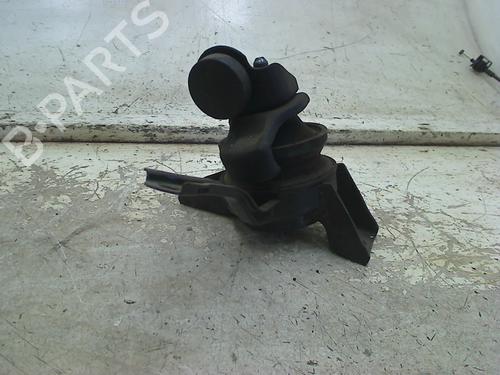Used Engine mount Engine mount KIA CERATO I Hatchback (LD) 2.0 (143 hp) 34663393 34663393