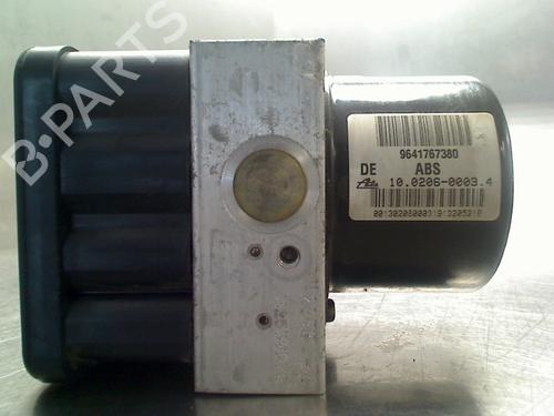 ABS pump CITROËN C5 I (DC_) 2.0 16V (DCRFNC, DCRFNF) | BP34688999M43 - Image 3