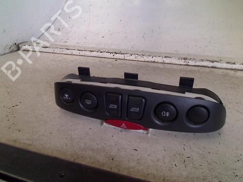 Interruttore Interruttore FIAT PUNTO (188_) 1.2 60 (188.030, .050, .130, .150, .230, .250) (60 hp) 34667773 34667773