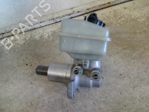 brake-master-cylinder-mercedes-benz-vaneo-414-2002-2003-2004-2005-34664937 main image