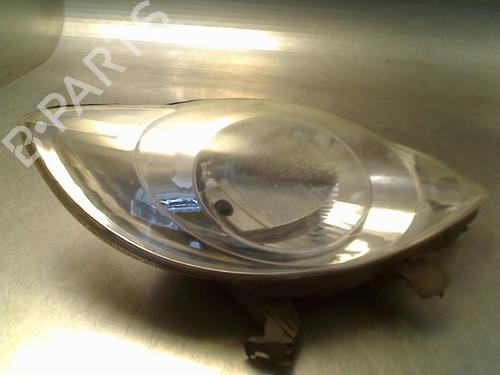 Used Right headlight Right headlight PEUGEOT 107 (PM_, PN_) 1.0 (68 hp) 40266598 40266598