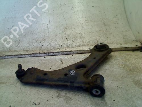 Used Right front suspension arm Right front suspension arm FIAT GRANDE PUNTO (199_) 1.4 (199AXB11, 199AXB1A, 199BXB1A, 199AXL1A) (77 hp) 34675965 34675965