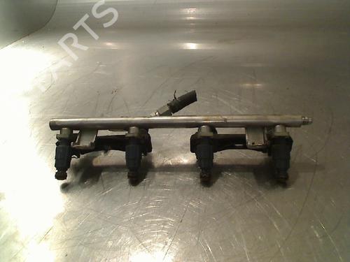 Used Injection rail Injection rail AUDI A4 B6 (8E2) 1.8 T (150 hp) 34677109 34677109