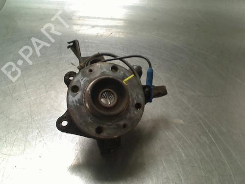 Used Left front steering knuckle Left front steering knuckle PEUGEOT 206+ (2L_, 2M_) 1.4 i (73 hp) 34686746 34686746