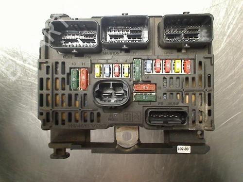 Used Fuse box Fuse box CITROËN C6 (TD_) 2.2 HDi (163 hp) 34690028 34690028