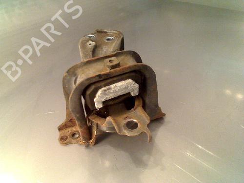 Used Engine mount Engine mount TOYOTA YARIS (_P1_) 1.3 (NCP10, SCP12_) (86 hp) 34676415 34676415