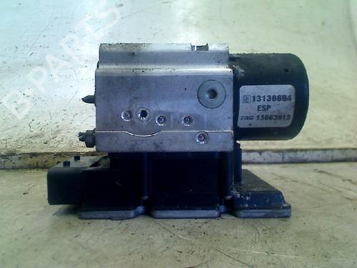 Used ABS pump ABS pump OPEL SIGNUM Hatchback (Z03) 2.2 direct (F48) (155 hp) 34675013 34675013