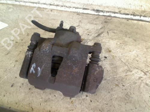 Used Right front brake caliper Right front brake caliper TOYOTA YARIS (_P1_) 1.0 (SCP10_, SCP10R) (68 hp) 34672953 34672953