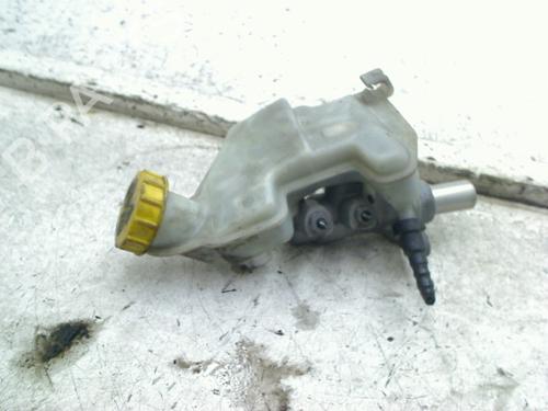 Used Brake master cylinder Brake master cylinder FORD FIESTA V (JH_, JD_) 1.4 TDCi (68 hp) 34670778 34670778