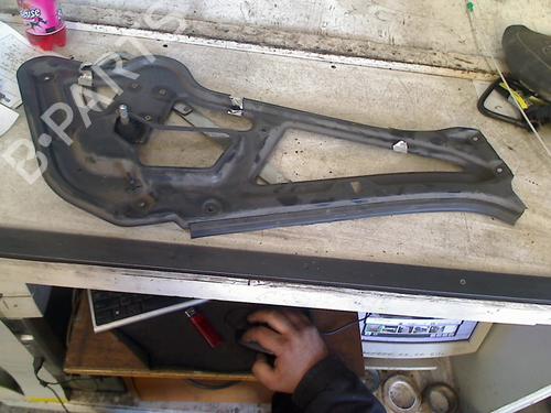 Used Front left window mechanism Front left window mechanism MERCEDES-BENZ SPRINTER 3-t Van (B903) 311 CDI (903.661, 903.662, 903.663) (109 hp) 34657266 34657266