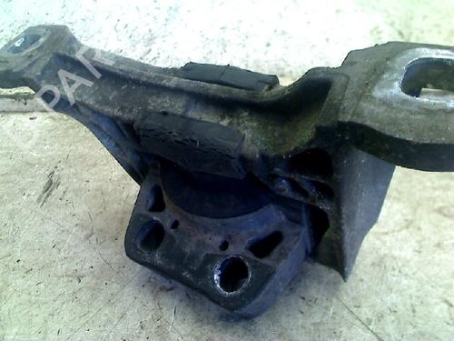 Used Engine mount Engine mount FORD FOCUS C-MAX (DM2) 1.8 (120 hp) 34675828 34675828