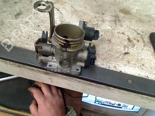Used Throttle body Throttle body RENAULT MEGANE I Classic (LA0/1_) 1.6 e (LA0F, LA0S) (90 hp) 34657980 34657980