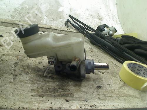 brake-master-cylinder-toyota-yaris-_p1_-1999-2000-2001-2002-2003-2004-2005-34658054 main image