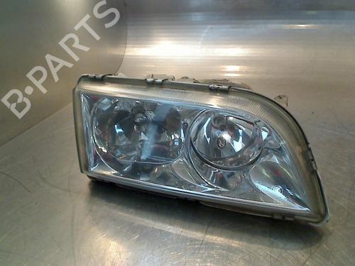 Faro anteriore destro Faro anteriore destro VOLVO V40 Estate (645) 1.8 (122 hp) 34680502 34680502