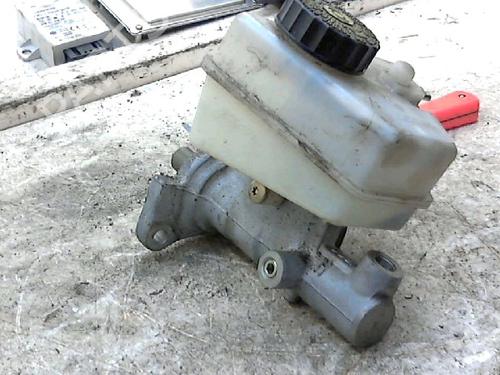 brake-master-cylinder-mercedes-benz-e-class-w210-1995-1996-1997-1998-1999-2000-2001-2002-2003-34653350 main image