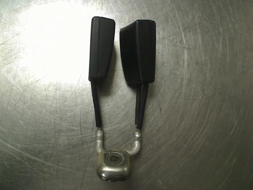 Sikkerhetsbelte-spenne Sikkerhetsbelte-spenne VW POLO V (6R1, 6C1) 1.2 TDI (75 hp) 36033071 36033071