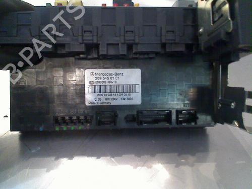 Used Fuse box Fuse box MERCEDES-BENZ C-CLASS (W203) C 220 CDI (203.006, 203.008) (143 hp) 34676495 34676495
