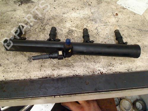 injection-rail-citroen-c5-i-break-de_-2001-2002-2003-2004-34657359 main image