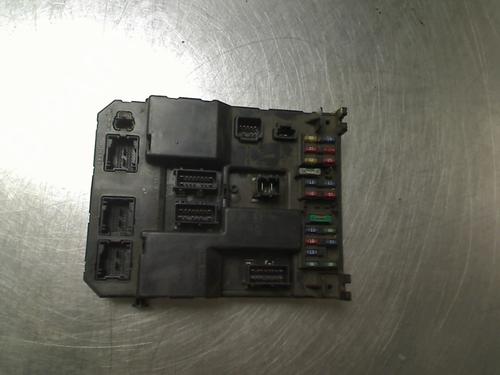 Used Fuse box Fuse box PEUGEOT 307 Break (3E) 1.4 HDi (68 hp) 34689971 34689971