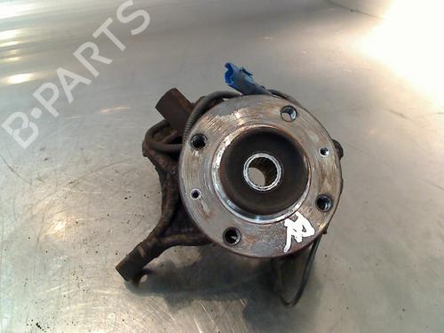 Used Right front steering knuckle Right front steering knuckle PEUGEOT 1007 (KM_) 1.4 (75 hp) 34678381 34678381
