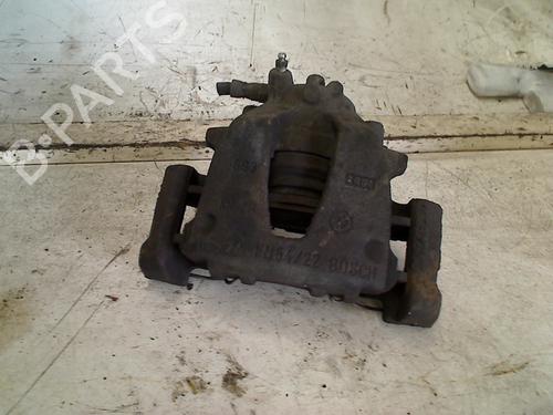 Used Right front brake caliper Right front brake caliper ALFA ROMEO 147 (937_) 1.6 16V T.SPARK ECO (937.AXA1A, 937.BXA1A) (105 hp) 34658403 34658403