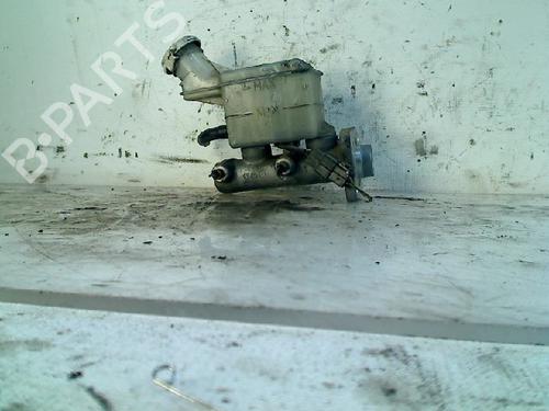 Used Brake master cylinder Brake master cylinder MITSUBISHI L400 Bus (PD_W, PC_W, PA_V, PB_V, PA_W) 2500 TD (PA5W) (87 hp) 34649928 34649928