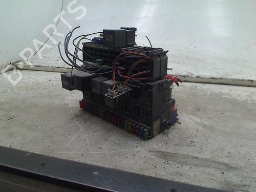 Used Fuse box Fuse box VW TRANSPORTER T4 Van (70A, 70H, 7DA, 7DH) 2.5 TDI (102 hp) 34666063 34666063