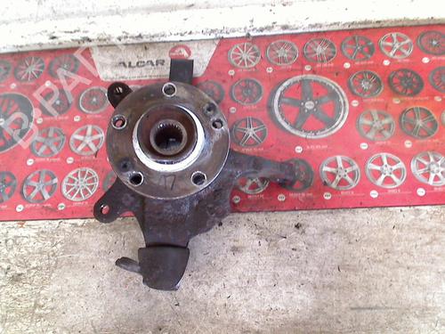 Used Left front steering knuckle Left front steering knuckle RENAULT LAGUNA II (BG0/1_) 2.0 16V IDE (BG0N) (140 hp) 34661978 34661978