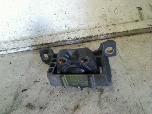 engine-mount-ford-focus-ii-da_-hcp-dp-2004-2005-2006-2007-2008-2009-2010-2011-2012-2013-34672357 main image