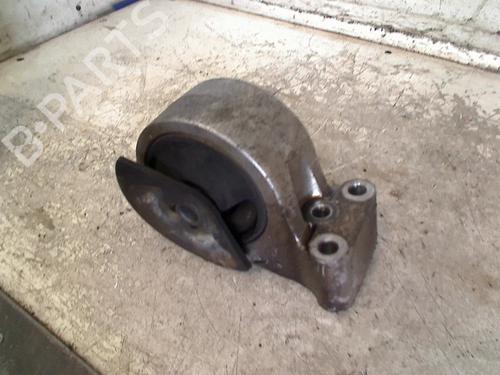 Used Gearbox mount Gearbox mount MITSUBISHI CARISMA Saloon (DA_) 1.8 16V GDI (DA2A) (125 hp) 34663646 34663646