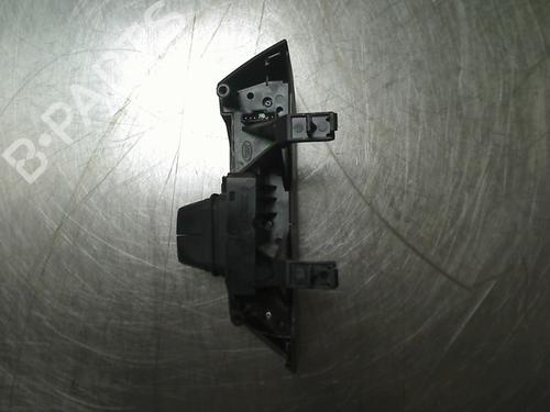 Used Switch Switch LAND ROVER DISCOVERY III (L319) 2.7 TD 4x4 (190 hp) 34685586 34685586