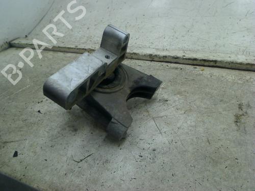 Used Engine mount Engine mount FIAT STILO (192_) 1.6 16V (192_XB1A) (103 hp) 34669825 34669825
