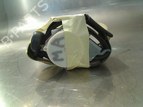 Cinturón de seguridad trasero central Cinturón de seguridad trasero central RENAULT CLIO III (BR0/1, CR0/1) 1.6 16V (BR05, BR0B, BR0Y, BR15, BR1J, BR1M, BR1Y, CR0B,... (112 hp) 34676948 34676948