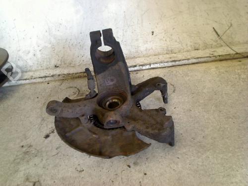 Used Left front steering knuckle Left front steering knuckle AUDI A3 (8L1) 1.9 TDI (90 hp) 34670851 34670851