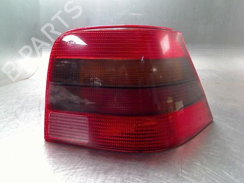 Højre baglygte Højre baglygte VW GOLF IV (1J1) 2.3 V5 (170 hp) 34689748 34689748
