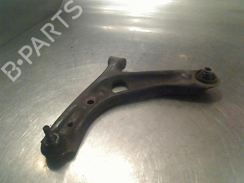 Used Left front suspension arm Left front suspension arm TOYOTA AYGO (_B1_) 1.0 (KGB10_, KGB10R) (68 hp) 34682679 34682679