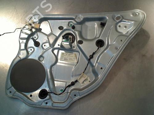 Elevador vidro trás direito Elevador vidro trás direito VW POLO IV (9N_, 9A_) 1.2 12V (64 hp) 34678458 34678458