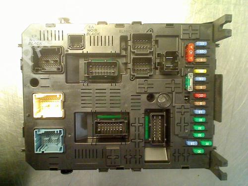 Used Fuse box Fuse box PEUGEOT 5008 (0U_, 0E_) 1.6 16V (156 hp) 40281689 40281689