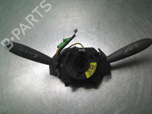 Mando intermitentes / limpia Mando intermitentes / limpia FIAT PANDA (169_) 1.2 (169AXF2A, 169AXF1A) (69 hp) 34689826 34689826
