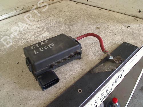 fuse-box-seat-leon-1m1-1999-2000-2001-2002-2003-2004-2005-2006-34664814 main image