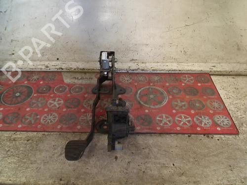 Pedal Pedal RENAULT SCÉNIC II (JM0/1_) 1.6 (JM0C, JM0J, JM1B) (113 hp) 34662160 34662160