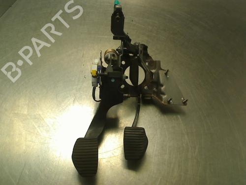 Pedal Pedal PEUGEOT 3008 I MPV (0U_) 1.6 VTi (120 hp) 35799582 35799582