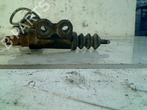 Used Clutch slave cylinder Clutch slave cylinder MITSUBISHI L400 Bus (PD_W, PC_W, PA_V, PB_V, PA_W) 2500 TD (PA5W) (87 hp) 34649926 34649926