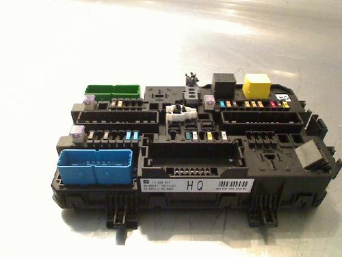 Used Fuse box Fuse box OPEL ZAFIRA / ZAFIRA FAMILY B (A05) 1.9 CDTI (M75) (120 hp) 34676683 34676683