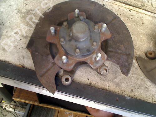 Used Left front steering knuckle Left front steering knuckle SUZUKI GRAND VITARA I (FT, HT) 2.0 4x4 (SQ 420) (140 hp) 34657106 34657106