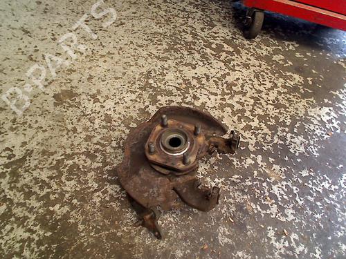 Used Right front steering knuckle Right front steering knuckle TOYOTA STARLET (_P8_) 1.3 12V Cat (EP81) (75 hp) 34664357 34664357